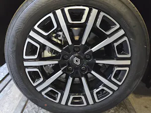 Renault R4 E-Tech Comfort Range iconic