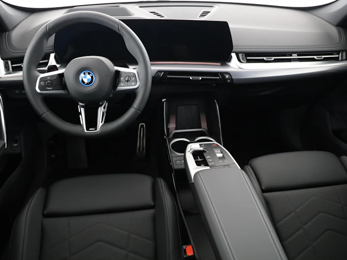 Fahrzeugbild BMW iX1