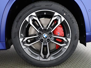 Fahrzeugbild BMW iX1 30 xDrive