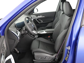 Fahrzeugbild BMW iX1 30 xDrive