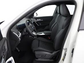 Fahrzeugbild BMW iX1 30 xDrive