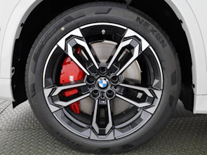 Fahrzeugbild BMW iX1 30 xDrive