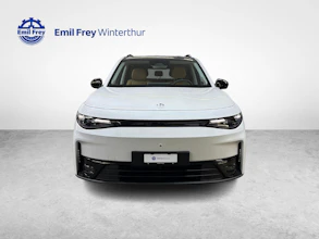 https://vehicle.imgix.net/4229792/b93c9917-ec79-41c7-8455-81e2ae5179de.jpg