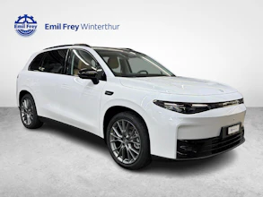 https://vehicle.imgix.net/4229792/fa746de6-eeec-45dd-b460-cf1fef8d56ab.jpg