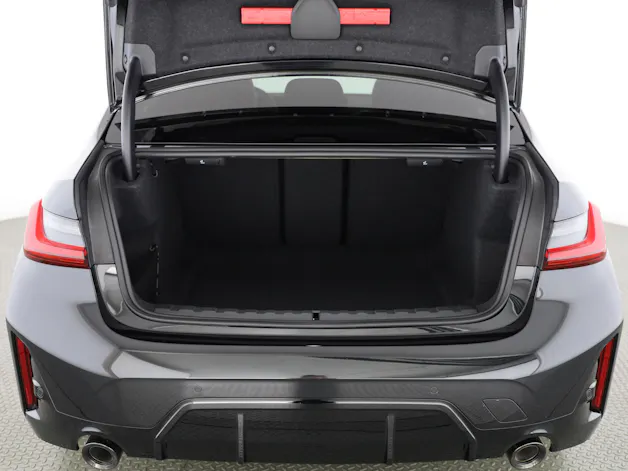 BMW 330d xDrive SAG