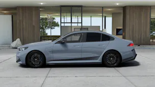 BMW M5 xDrive
