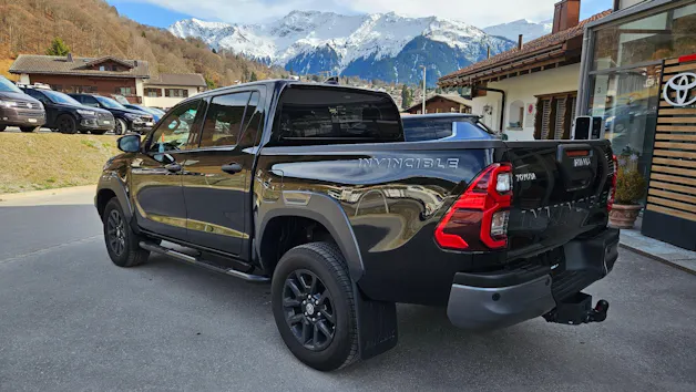 Toyota Hilux Double Cab.-Pick-up 2.8 D-4D MHEV 204 Invincible