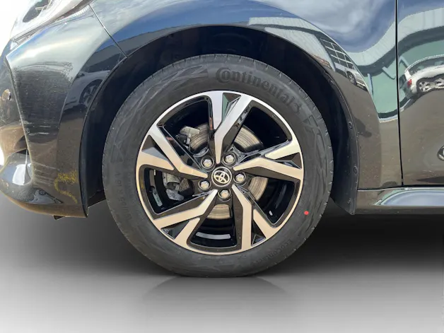 Toyota Yaris 1.5 VVT-i HSD Trend