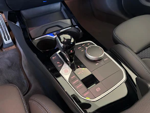 https://vehicle.imgix.net/4230003/49faa37a-f9df-4064-ac18-71a96ebf84e8.jpg