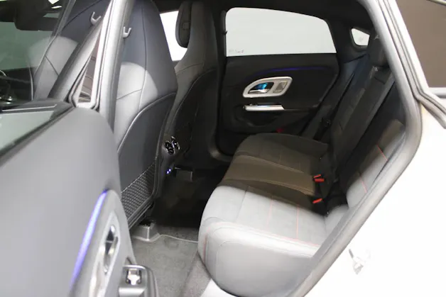 Mercedes-Benz CLA 220 4Matic AMG Line
