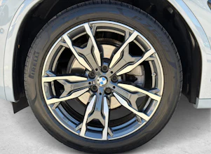 https://vehicle.imgix.net/4230053/93c80596-1094-4815-838e-be78c5fc3530.jpg