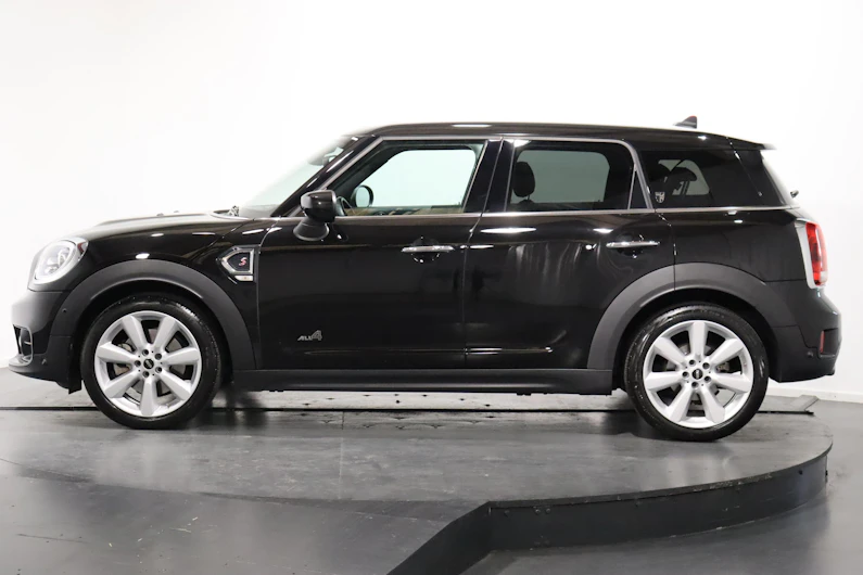image du véhicule MINI COUNTRYMAN