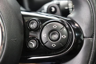 https://vehicle.imgix.net/4230063/f4110a62-ee4b-4b64-bc5b-d9ec5054130d.JPG
