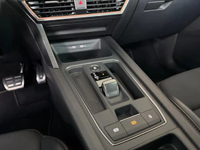 https://vehicle.imgix.net/4230090/6ef16392-baa0-4a6c-9078-a3e57e7b548e.jpg