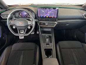 https://vehicle.imgix.net/4230090/7a10adde-7db3-4d87-919d-74f9a53320df.jpg