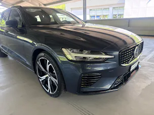Volvo V60 2.0 T6 TE Plus Dark eAWD - gancio traino elettrico e pneumatici invernali usati inclusi