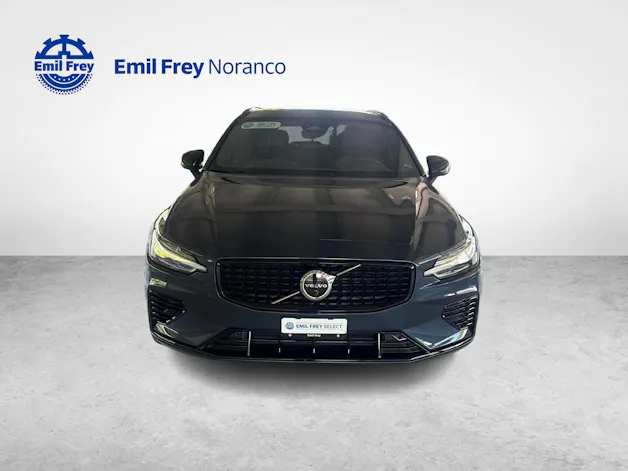 Volvo V60 2.0 T6 TE Plus Dark eAWD - gancio traino elettrico e pneumatici invernali usati inclusi