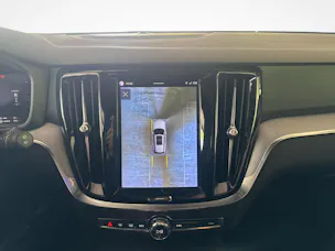 Volvo V60 2.0 T6 TE Plus Dark eAWD - gancio traino elettrico e pneumatici invernali usati inclusi