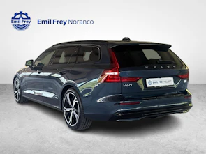 image du véhicule VOLVO V60 2.0 T6 TE Plus Dark eAWD - gancio traino elettrico e pneumatici invernali usati inclusi