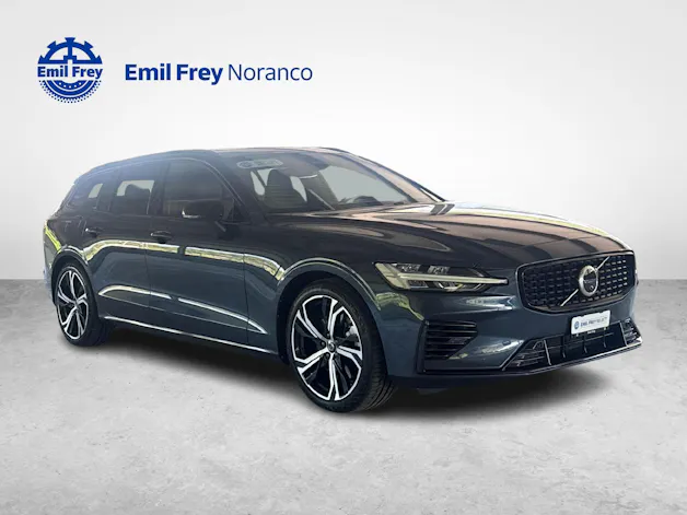 Volvo V60 2.0 T6 TE Plus Dark eAWD - gancio traino elettrico e pneumatici invernali usati inclusi
