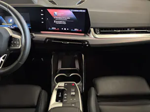 BMW X1 30e xDrive paddles