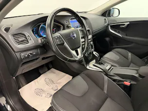 Volvo V40 2.0 D3 Momentum S/S