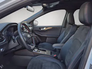 FORD Kuga 2.5 Hybrid ST-Line X 4x4