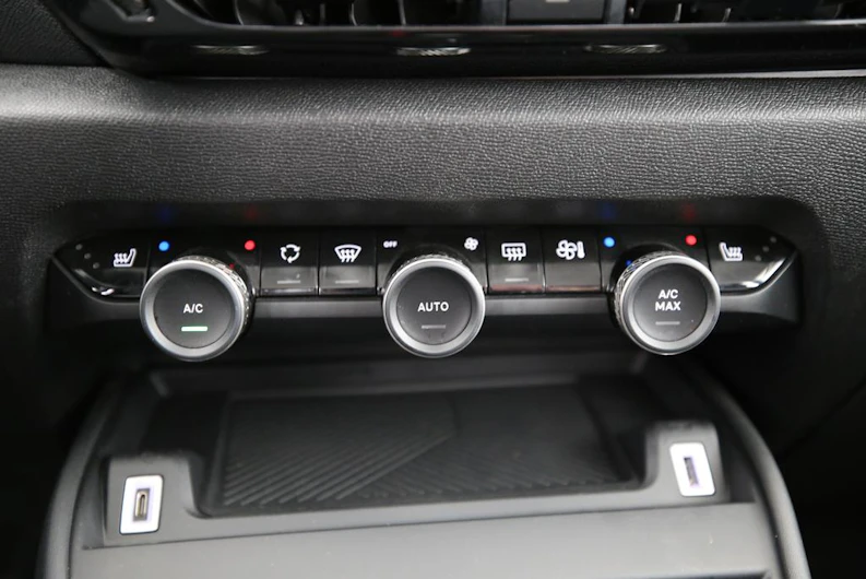 image du véhicule CITROEN C4