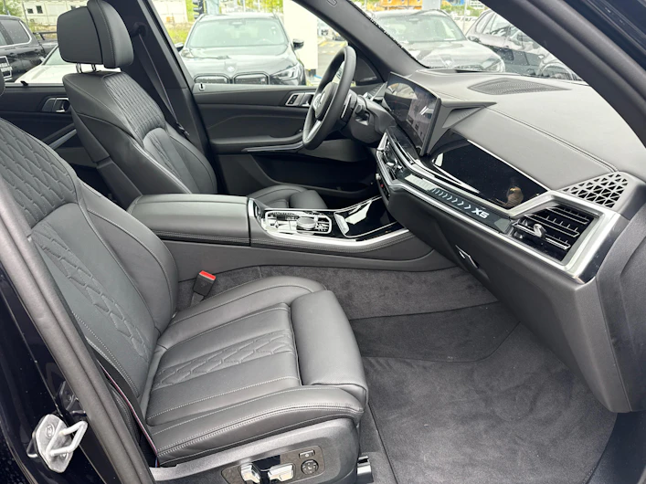 immagine del veicolo BMW X5