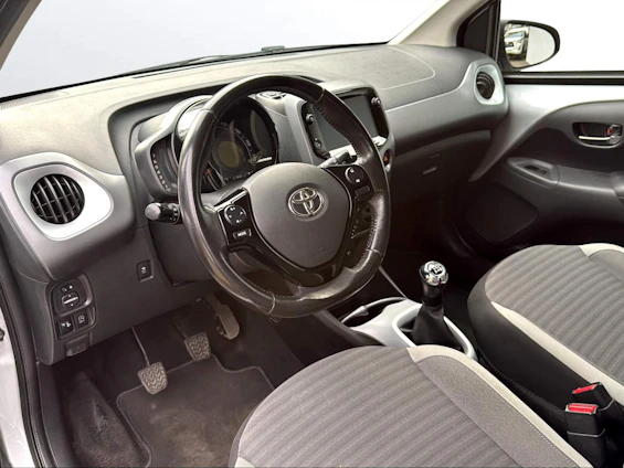 image du véhicule 5 image du véhicule 5