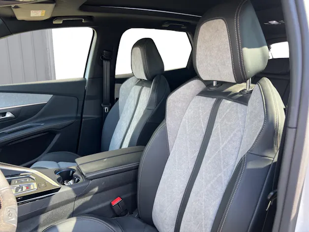 Peugeot 3008 1.6 Plug-in Hybrid4 GT