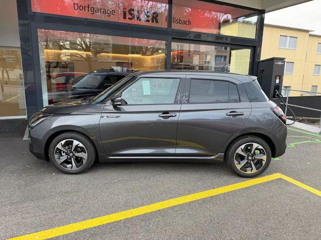 Suzuki Swift 1.2 Sakura Top Hybrid