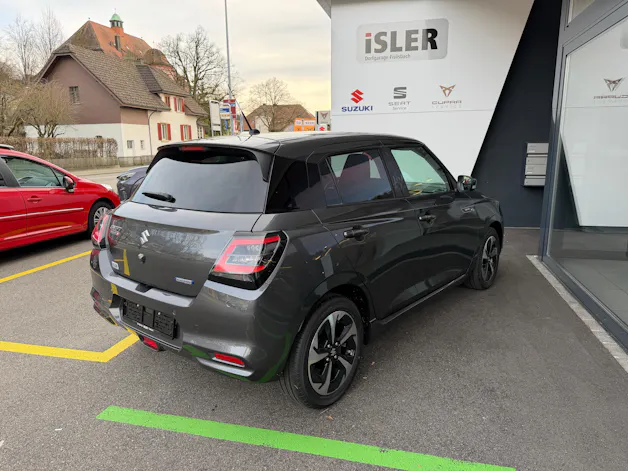 Suzuki Swift 1.2 Sakura Top Hybrid