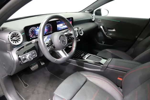 Mercedes-Benz A 220 d 8G-DCT