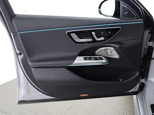 Mercedes-Benz E 400 e 4Matic EQ Hybrid 9G-Tronic