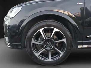 Audi Q3 SB 35 TFSI S line Attr