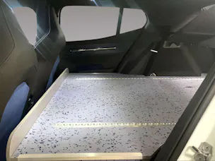 Volvo EX30 E60 Core - Worker