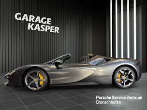 FERRARI SF90 Spider 4.0