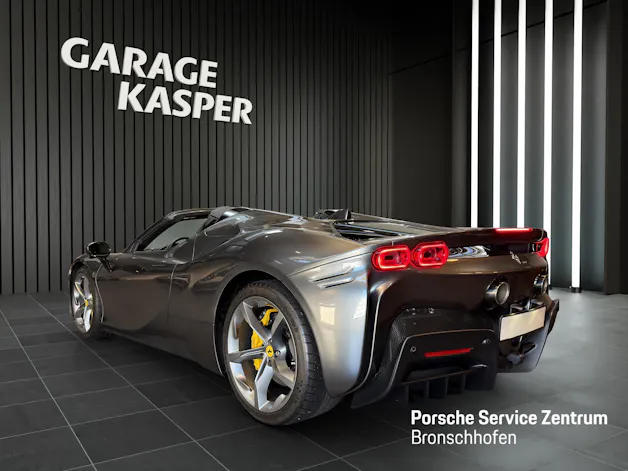 FERRARI SF90 Spider 4.0