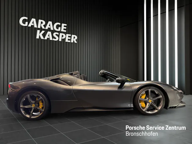 FERRARI SF90 Spider 4.0