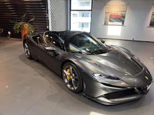 FERRARI SF90 Spider 4.0