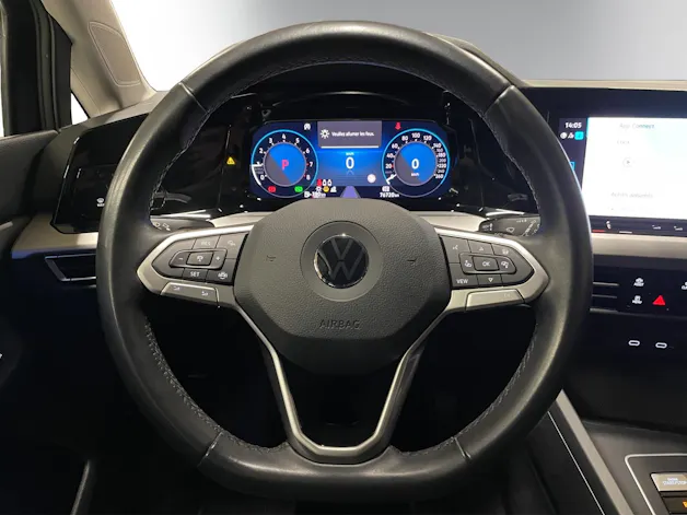 VW Golf 1.0 eTSI mHEV Life