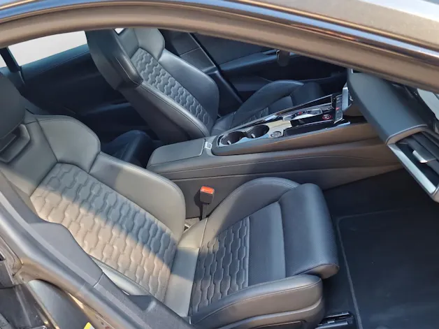 Audi e-tron GT quattro