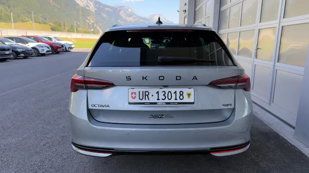 Škoda Octavia Combi 2.0 TSI Dynamic 4x4 DSG