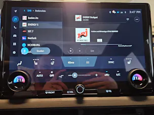 Toyota C-HR+ Premium AWD