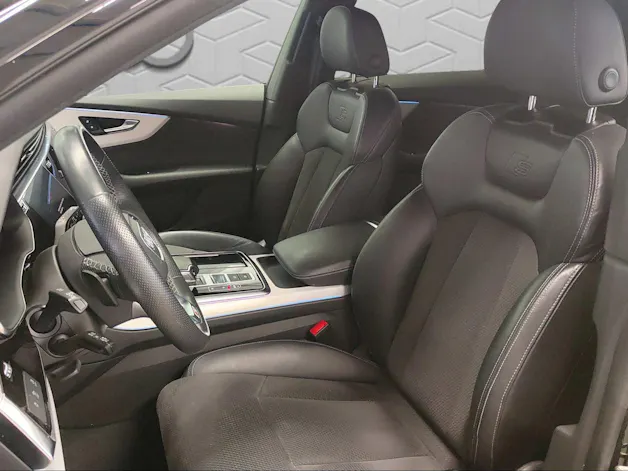 Audi Q8 45 TDI Black Edition quattro tiptronic