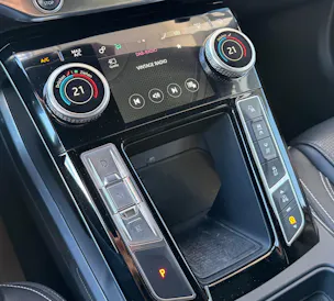 Jaguar I-Pace EV400 SE AWD