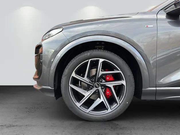 Audi Q6 e-tron quattro