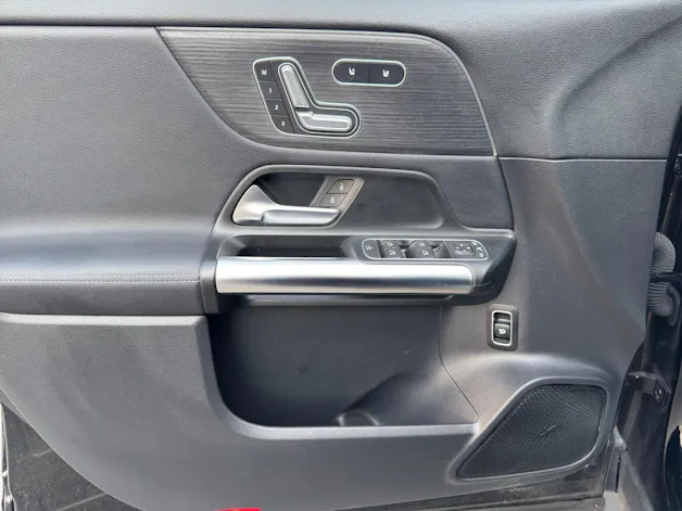 Mercedes-Benz EQA 300 AMG Line 4Matic