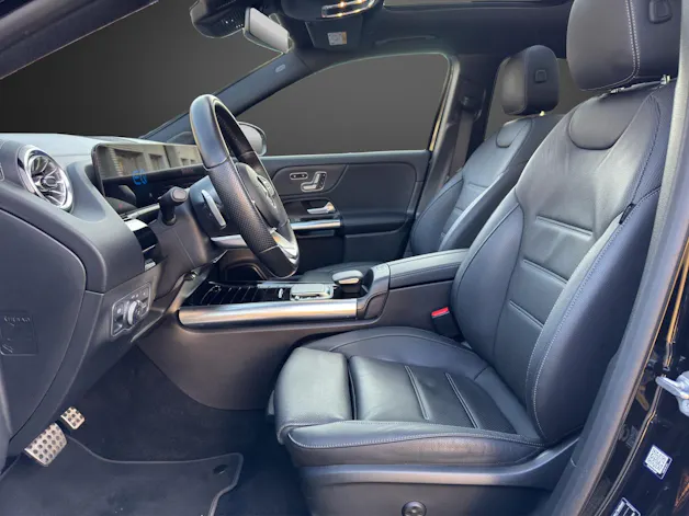 Mercedes-Benz EQA 300 AMG Line 4Matic